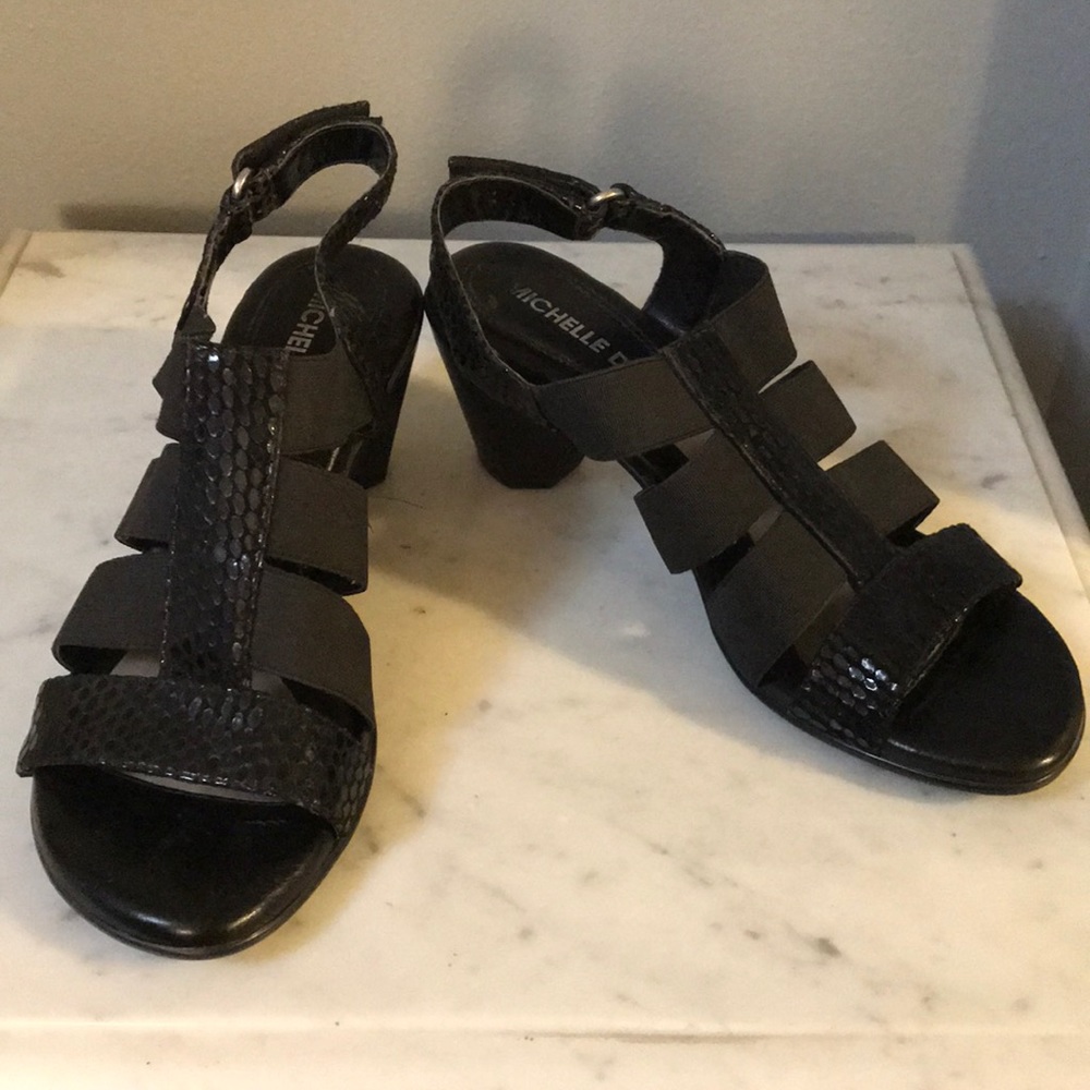 Michelle D black sandals with straps